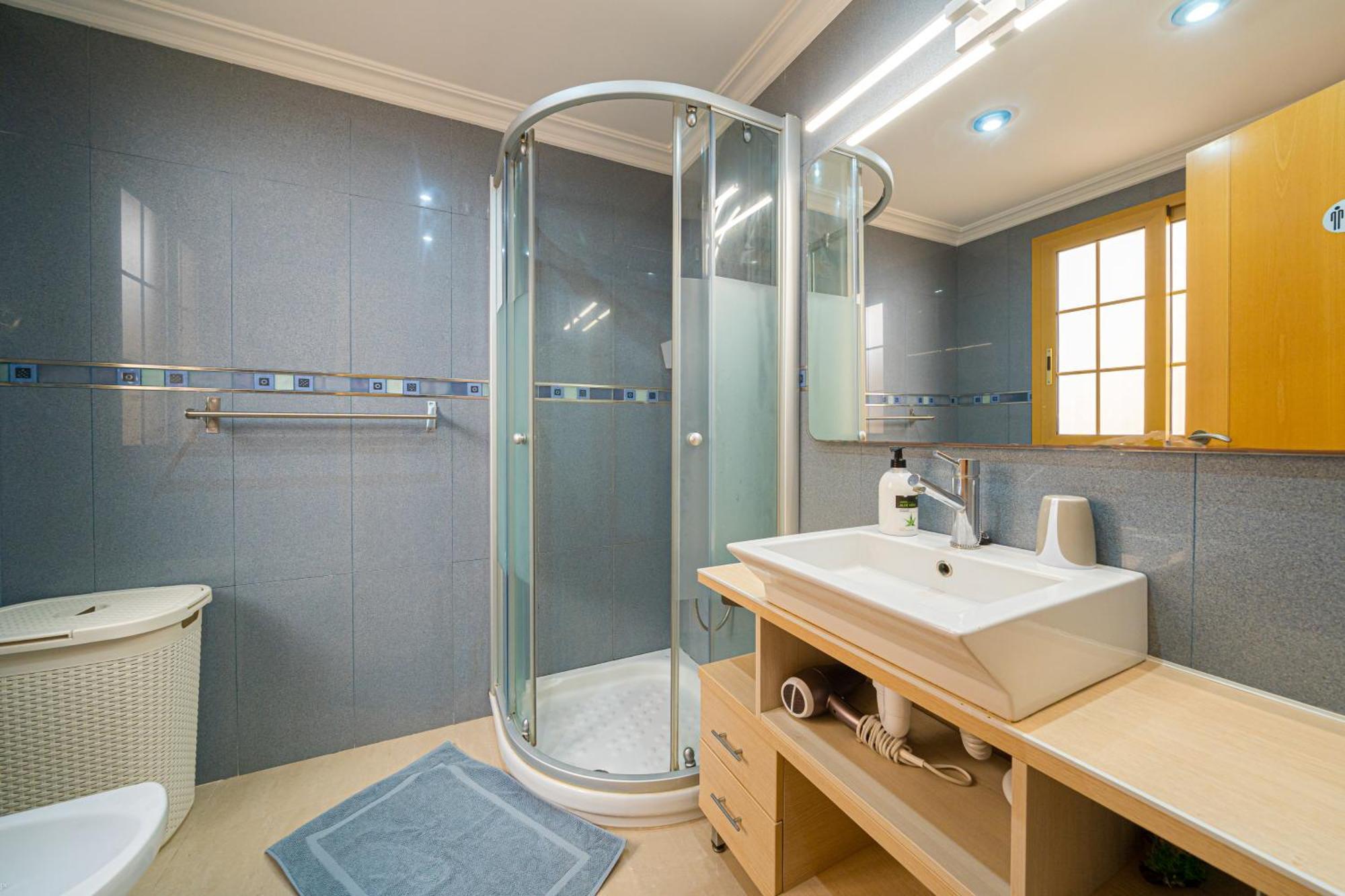 Front Line Apartment Jakarta 2 エル・カンページョ エクステリア 写真